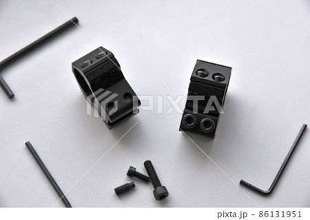 Mounting an optical sight on a rifle in the analysis Mounting an optical sight on a rifle in the analysis 86131951