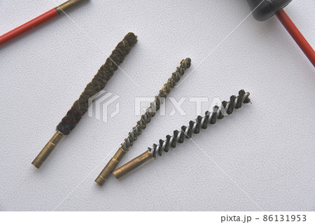A tool for cleaning the barrels of weapons A tool for cleaning the barrels of weapons 86131953