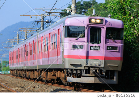 JR四国 113系電車(第2編成・ピンク色) JR四国 113系電車(第2編成・ピンク色) 86135516