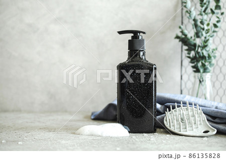 シャンプーボトル ヘアケアのイメージ素材 シャンプーボトル ヘアケアのイメージ素材 86135828