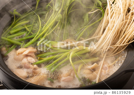 《宮城県》仙台せり鍋　(秋田県湯沢市産三関セリ) 86135929