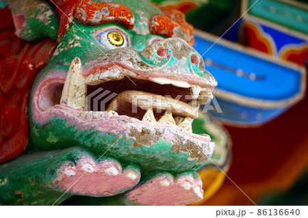 西身延・妙本寺 国指定重要文化財蕃神堂の阿形の龍の木鼻5 岡山県加賀郡吉備中央町 西身延・妙本寺 国指定重要文化財蕃神堂の阿形の龍の木鼻5 岡山県加賀郡吉備中央町 86136640