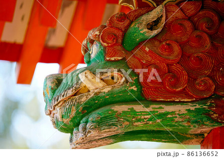 西身延・妙本寺　国指定重要文化財蕃神堂の吽形の龍の木鼻8　岡山県加賀郡吉備中央町 86136652