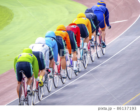 自転車競技のアップ 86137193