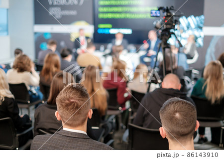 Company of entrepreneurs at business meeting Company of entrepreneurs at business meeting 86143910