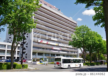 岩手県庁と盛岡市内循環バスでんでんむし 86144062