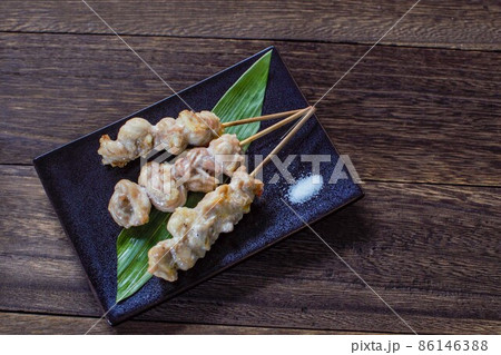 焼き鳥のセセリ串 86146388