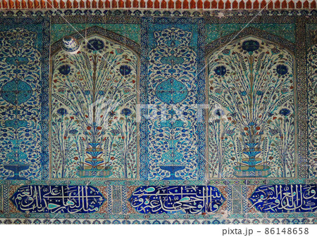 トルコ　イスタンブール　トプカプ宮殿の装飾タイル 86148658