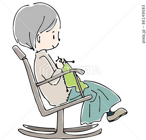 ロッキングチェアで編み物をする女性 ロッキングチェアで編み物をする女性 86149083