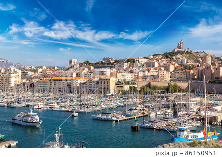 Notre Dame de la Garde and olf port in Marseille, France 86150951