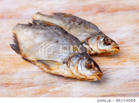 Dried salted bream 86154068