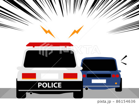 逃げる車を追跡するパトカー 逃げる車を追跡するパトカー 86154636