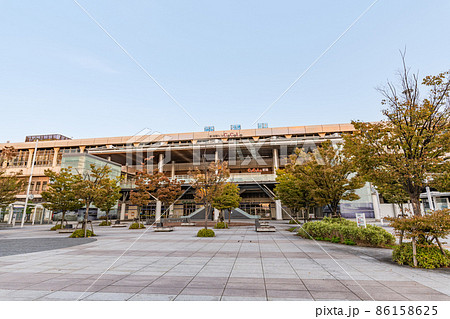 新潟県新潟市 青空のJR新潟駅南口 新潟県新潟市 青空のJR新潟駅南口 86158625
