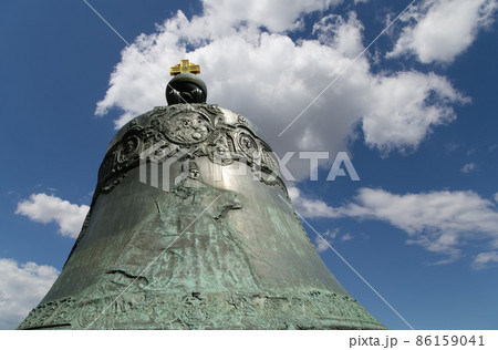 The Tsar Bell, also known as the Tsarsky Kolokol, Moscow Kremlin The Tsar Bell, also known as the Tsarsky Kolokol, Moscow Kremlin 86159041