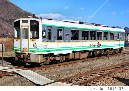 南会津路を快走する会津鉄道・ディーゼルカー 南会津路を快走する会津鉄道・ディーゼルカー 86164374