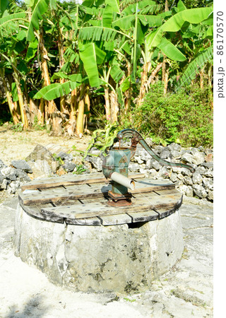 昔ながらの井戸 昔ながらの井戸 86170570