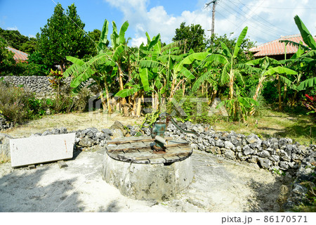 昔ながらの井戸 86170571