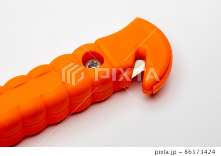 Safety hammer in vehicles use in the event of an accident Safety hammer in vehicles use in the event of an accident 86173424