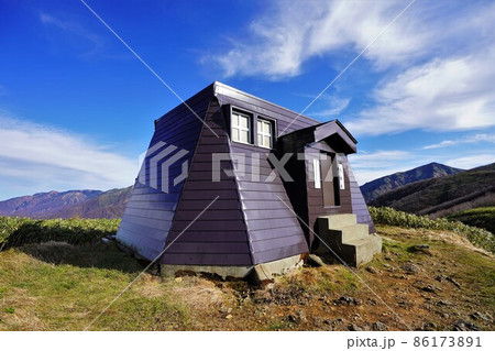 谷川岳の白崩避難小屋 86173891
