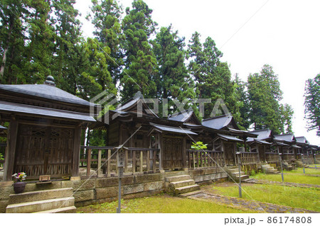 上杉家御廟所 86174808