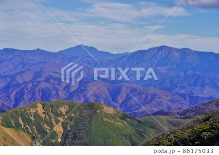 朝日岳からの景鶴山・燧ヶ岳・至仏山 86175033