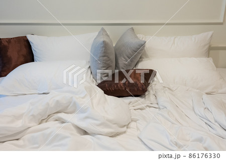 messy bed after wake up in the morning 86176330