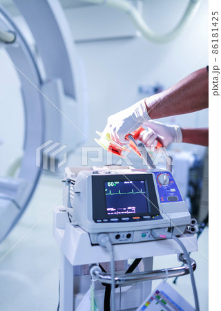 Heart rate monitor in hospital theater. Heart rate monitor in hospital theater. 86181425
