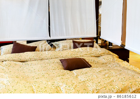 Canopy bed 86185612