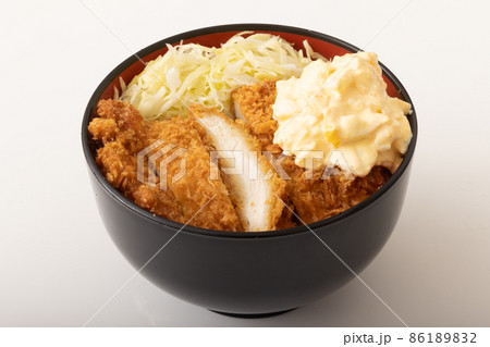 チキンカツ丼　(タルタルソース) 86189832