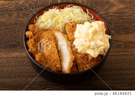 チキンカツ丼 (タルタルソース) チキンカツ丼 (タルタルソース) 86189835