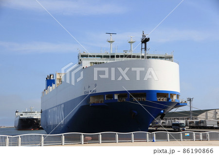RORO船_苫小牧西港 86190866