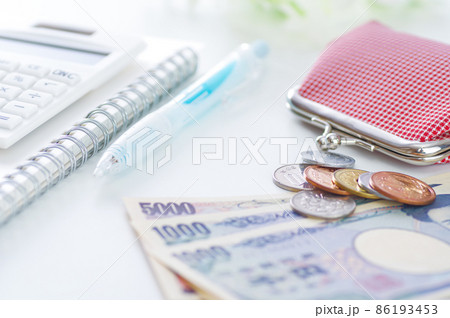 財布とお金 86193453