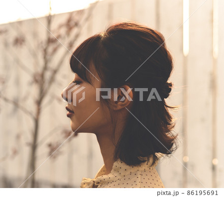 女性ポートレート 86195691