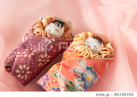 手作りの双子の赤ちゃん人形 赤ん坊 ツインズ 同い年 幼馴染 多胎児 手作りの双子の赤ちゃん人形 赤ん坊 ツインズ 同い年 幼馴染 多胎児 86196300
