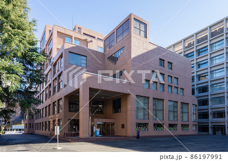 慶應義塾大学の図書館（三田メディアセンター） 86197991