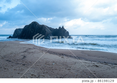 冬の立岩 冬の立岩 86198129