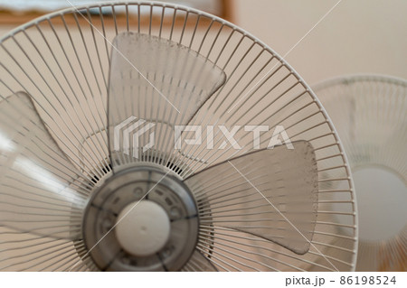 扇風機の羽根の埃 86198524