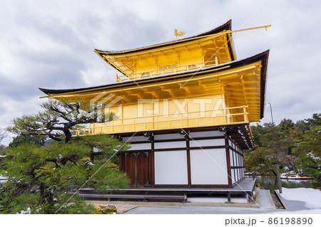 京都 鹿苑寺 金閣の写真素材 [86198890] - PIXTA