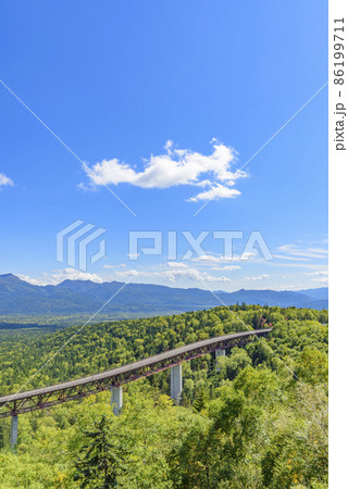 晩夏 北海道　三国峠からの展望 86199711