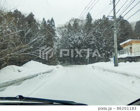 資料映像用　雪道ドライブ 86201183