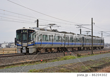 北陸本線　加賀笠間－美川　521系　J15編成（金沢） 86204302