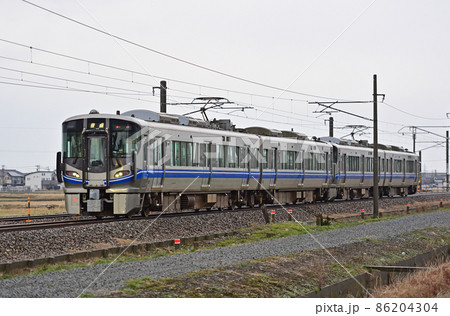 北陸本線　加賀笠間－美川　521系　J03編成（金沢） 86204304