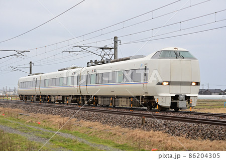 北陸本線　加賀笠間－美川　681系　W11編成（金沢）　おはようエクスプレス 86204305