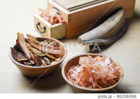 日本の出汁の鰹節 日本の出汁の鰹節 86206066