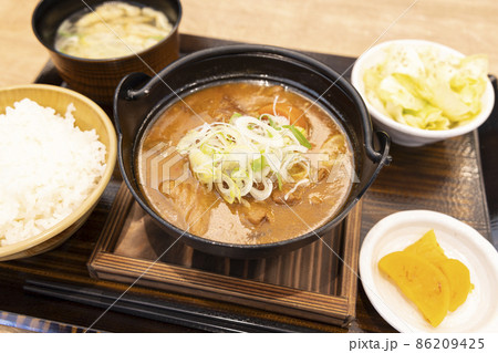 もつ煮込み定食 もつ煮込み定食 86209425