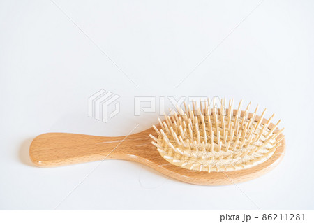 Used dirty hair brush Used dirty hair brush 86211281