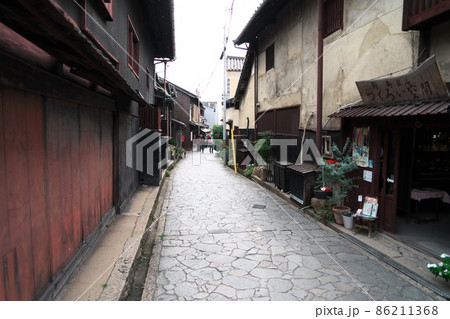 【重要伝統的建造物群保存地区】鞆町　秋の街並み4　広島県福山市 86211368