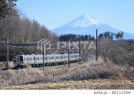 中央本線　長坂－小淵沢　JR東日本　211系　N608編成（長野） 86212366