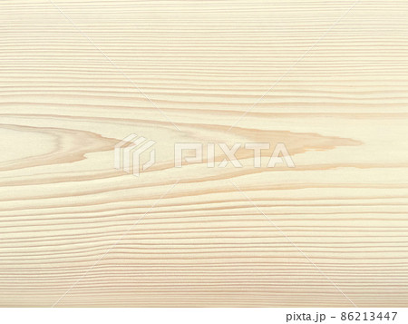 端正な中杢の木目が表れた明るい白木色の板材の背景画像 86213447