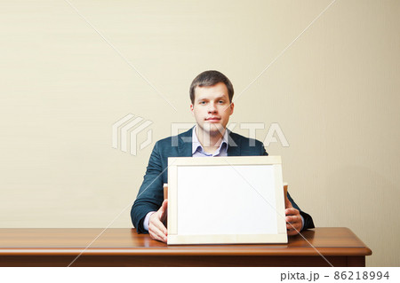 business man on a desk 86218994